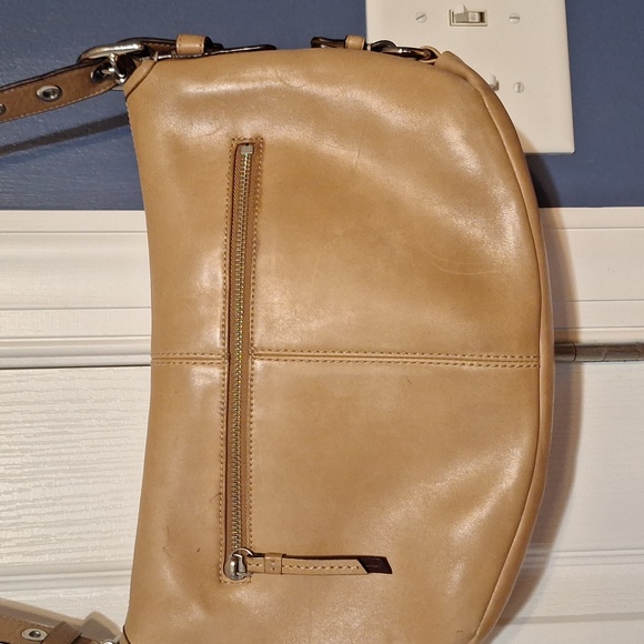 COACH VINTAGE LEGACY TAN SHOULDER CROSSBODY BAG C1069-F15170 - Picture 4 of 16